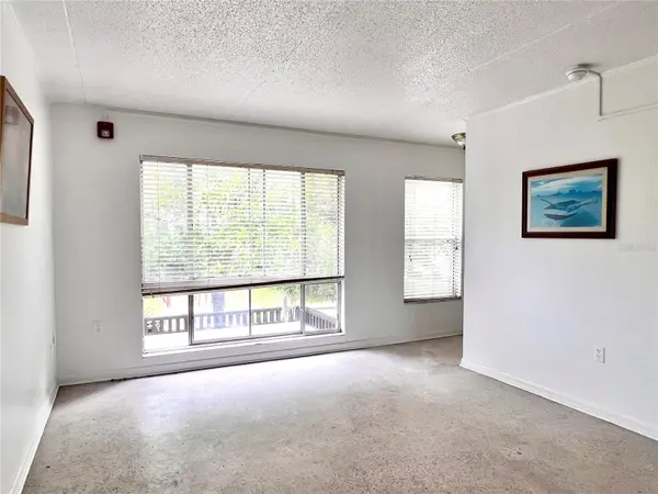 1303 NW 6TH ST #4, Gainesville, FL 32601
