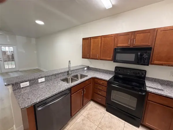 2945 SW 35TH PL #132, Gainesville, FL 32608