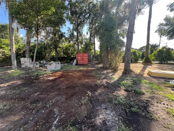 1222 NW 2ND ST, Gainesville, FL 32601