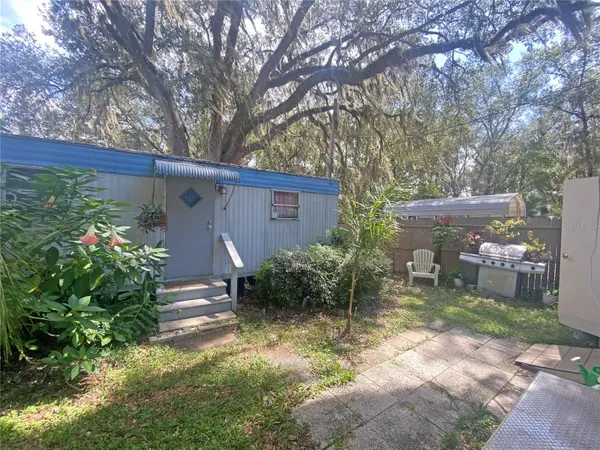148 SWAN LAKE DR, Melrose, FL 32666