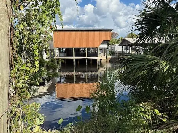 71 SE 893 AVE, Old Town, FL 32680