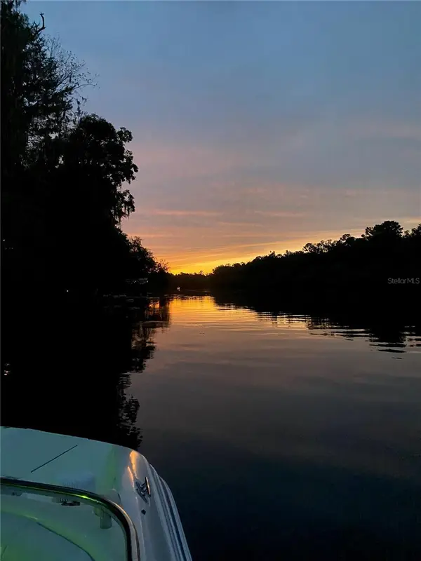 1069 SE SUWANNEE TRL, Branford, FL 32008