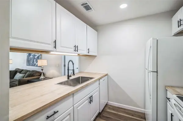 3800 SW 20TH AVE #112, Gainesville, FL 32607