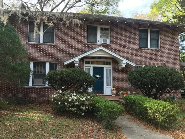 635 NE 9TH AVE, Gainesville, FL 32601