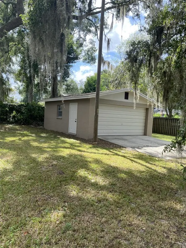 10819 NW 39TH AVE, Gainesville, FL 32606