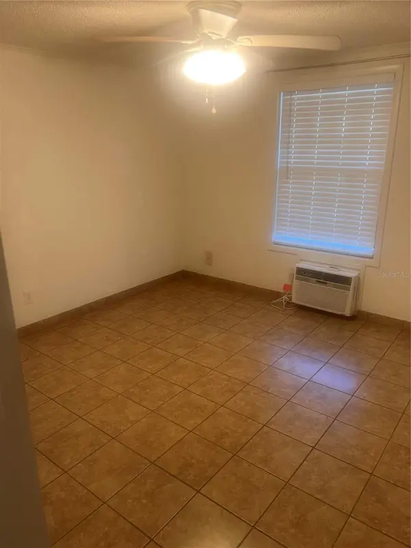 2490 SW 14TH DR #29, Gainesville, FL 32608