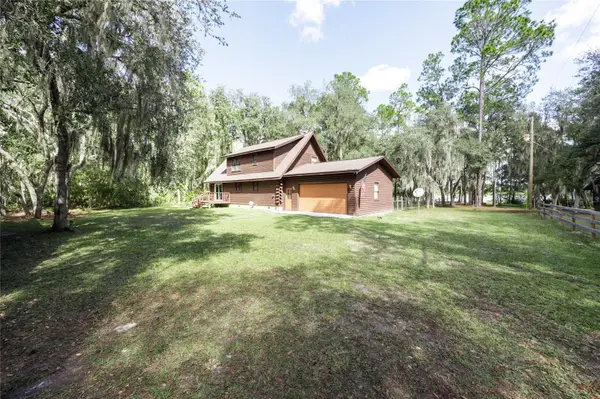 239 RILEY LAKE DR, Hawthorne, FL 32640