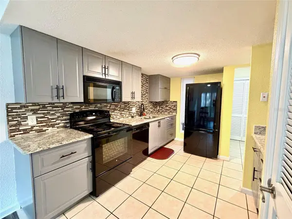 1810 NW 23RD BLVD #180, Gainesville, FL 32605