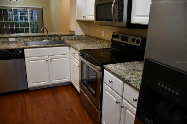 5062 NW 44TH LN #107, Gainesville, FL 32606