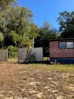 126 YEATTS AVE, Interlachen, FL 32148