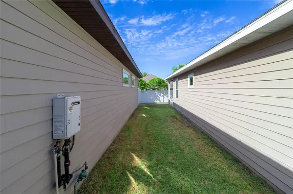 1852 SW 246TH DR, Newberry, FL 32669