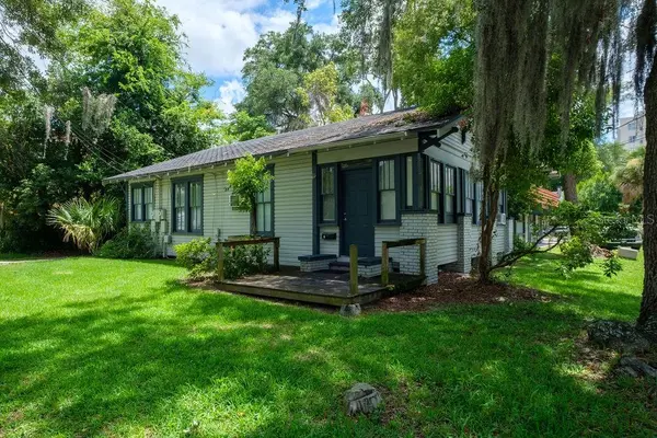 203 NW 15TH ST, Gainesville, FL 32603