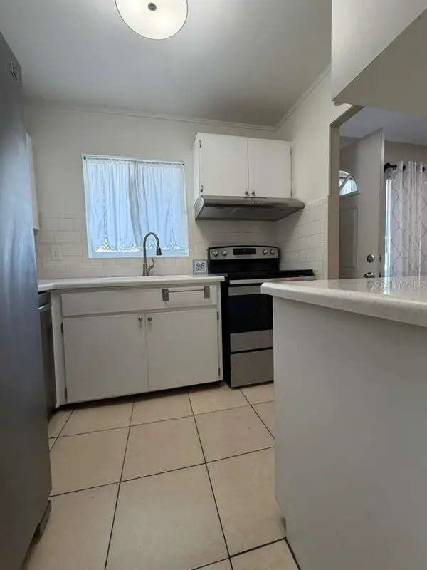 1832 SUNNY DR #D-32, Bradenton, FL 34207