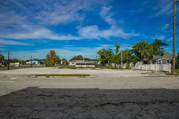 104 W CENTRAL AVE, Lake Wales, FL 33853
