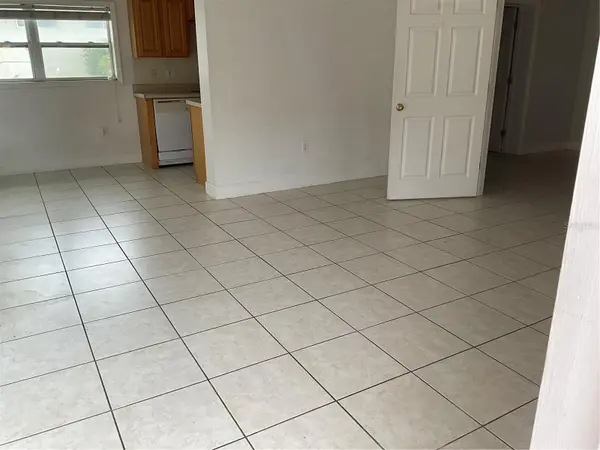 2121 LAKEVIEW DR, Sebring, FL 33870