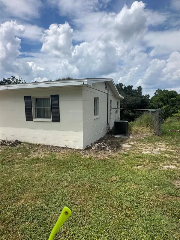 651 LORRAINE CIR, Lake Wales, FL 33853