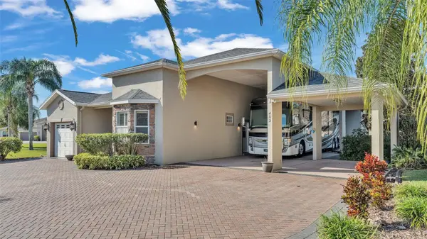402 CRUISERS DR, Polk City, FL 33868