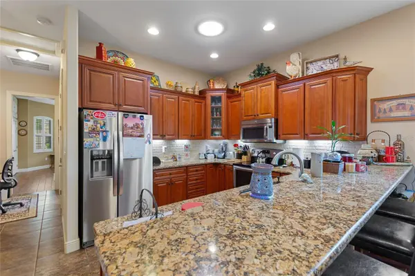 548 NARROW POND RD, Polk City, FL 33868