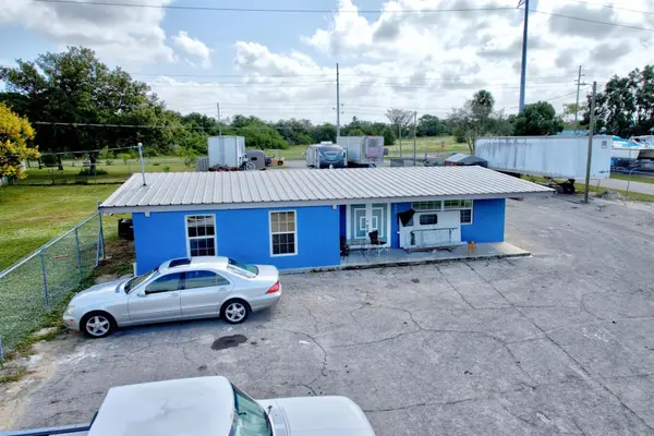 1087 MEMORIAL DR, Avon Park, FL 33825