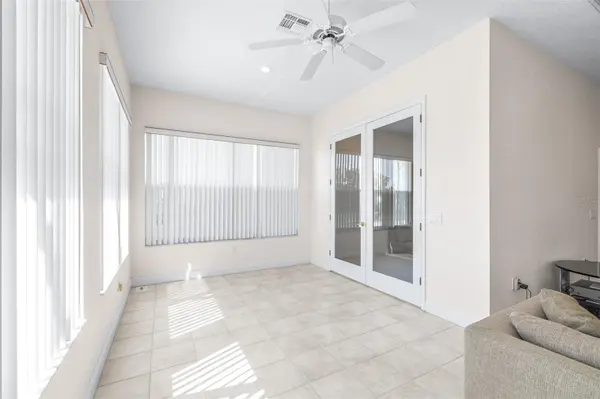 2692 HUNTINGTON HILLS DR, Lakeland, FL 33810