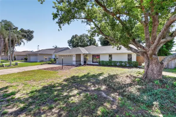 7411 FLORAL CIR E, Lakeland, FL 33810