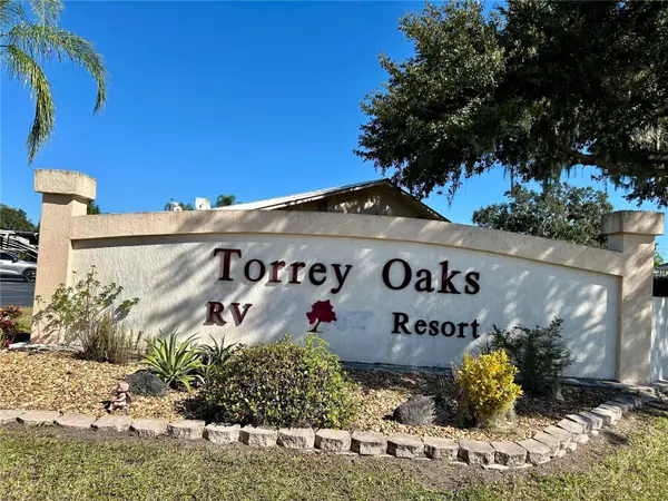 2920 FAIRWAY DR, Bowling Green, FL 33834