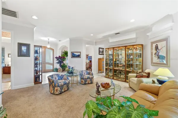 108 LAKE REGION BLVD N, Winter Haven, FL 33881