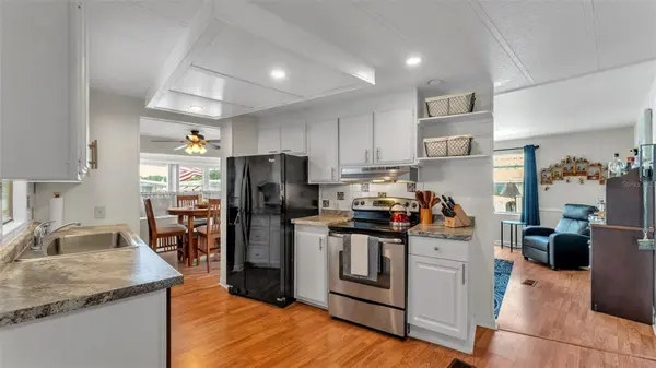 924 ELIZABETH LN, Lakeland, FL 33809