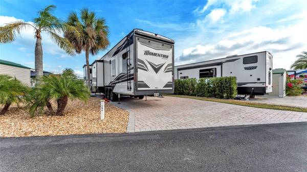 16404 BAY ST, Clermont, FL 34714