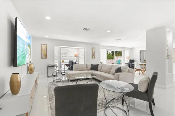 3364 ESPANOLA DR, Sarasota, FL 34239