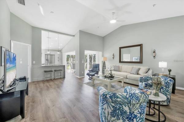 809 MONTROSE DR #203, Venice, FL 34293
