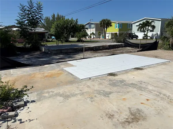 30 HATCHETT CREEK RD, Venice, FL 34285