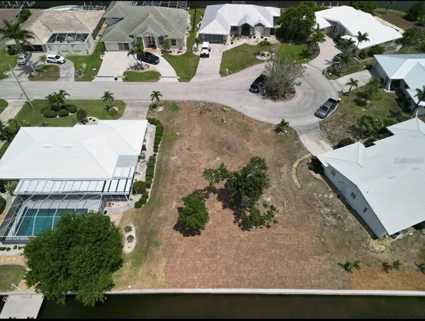 571 BELVEDERE CT, Punta Gorda, FL 33950