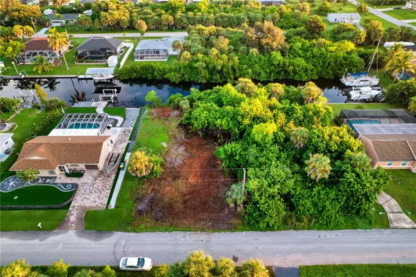 18522 AYRSHIRE CIR, Port Charlotte, FL 33948