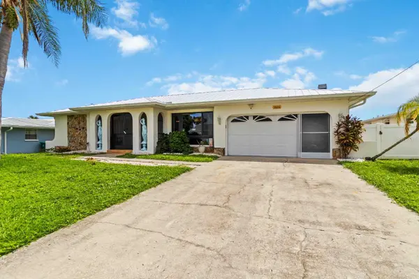 18606 BRIGGS CIR, Port Charlotte, FL 33948