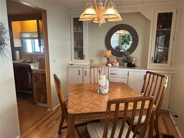 5800 FORSYTHIA RD, Venice, FL 34293