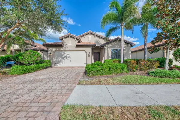 1050 BLUFFWOOD DR, Nokomis, FL 34275
