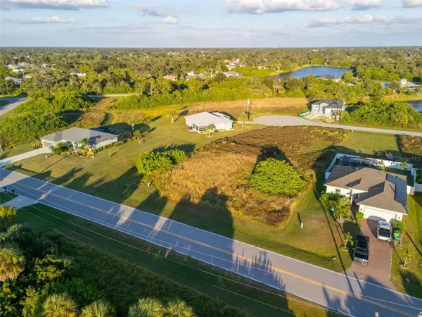 278 INDIAN CREEK DR, Rotonda West, FL 33947