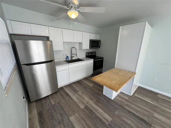 215 PARK BLVD S #B, Venice, FL 34285