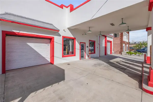 208 MAGNOLIA ST, New Smyrna Beach, FL 32168