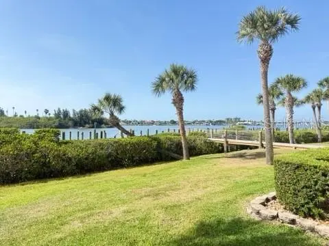 460 BOUCHELLE DR #104, New Smyrna Beach, FL 32169