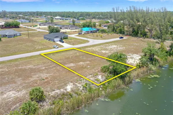 3023 NE 5TH PL, Cape Coral, FL 33909