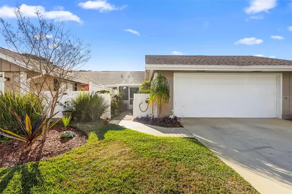 44 FORE DR, New Smyrna Beach, FL 32168