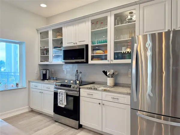 423 S ATLANTIC AVE #102, New Smyrna Beach, FL 32169
