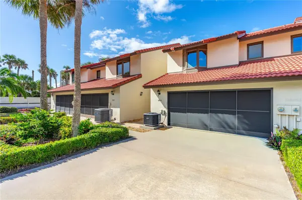 2966 OCEANS TRCE, Daytona Beach Shores, FL 32118
