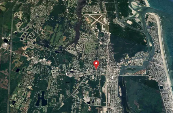 907 CANAL ST, New Smyrna Beach, FL 32168
