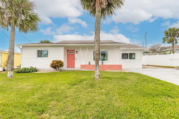 8 ROBBEN TER, Daytona Beach, FL 32118