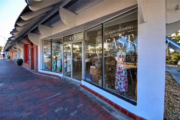 413 FLAGLER AVE, New Smyrna Beach, FL 32169