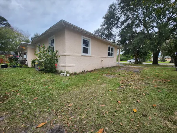 486 OAK ST, New Smyrna Beach, FL 32168
