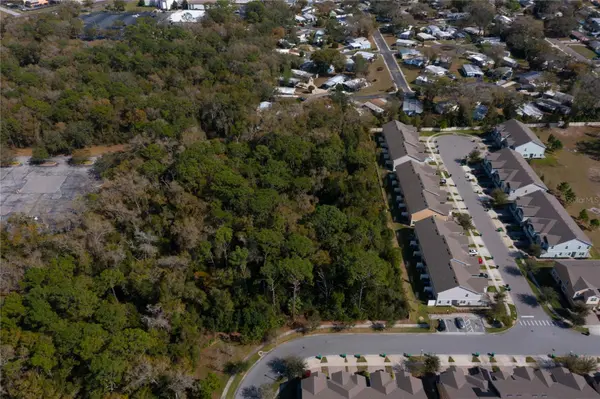 E. 10th Street COUNTRYMEN COURT., Apopka, FL 32703